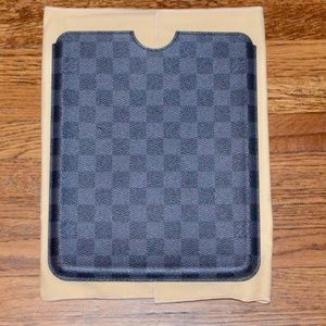 NEW LOUIS VUITTON IPAD DAMIER GRAPHITE CANVAS CASE SLEEVE